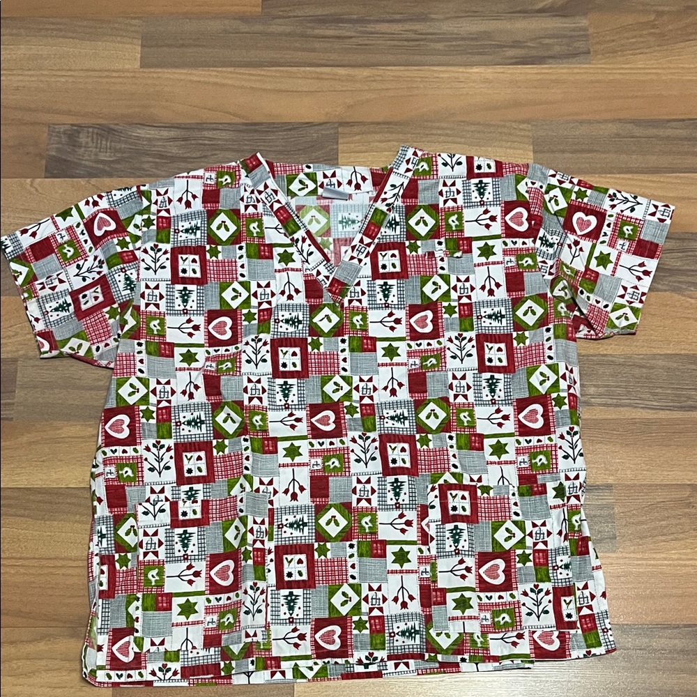 Denver Hayes Christmas scrub top size 2XL